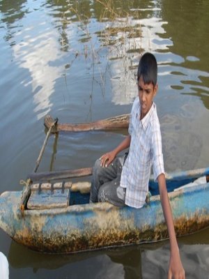 FwxSemseg's profile picture. لست كآمله ..! لك تربيت على ي إمرأة يصمت آلكون لروعتهآ