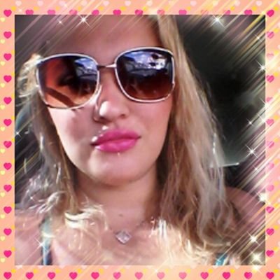 LimaEwylla's profile picture. Pode até me copiar mas, ser igual a mim...
NUNQUINHA..............
Sempe imitada mas, nunca
INIGUALADA..............