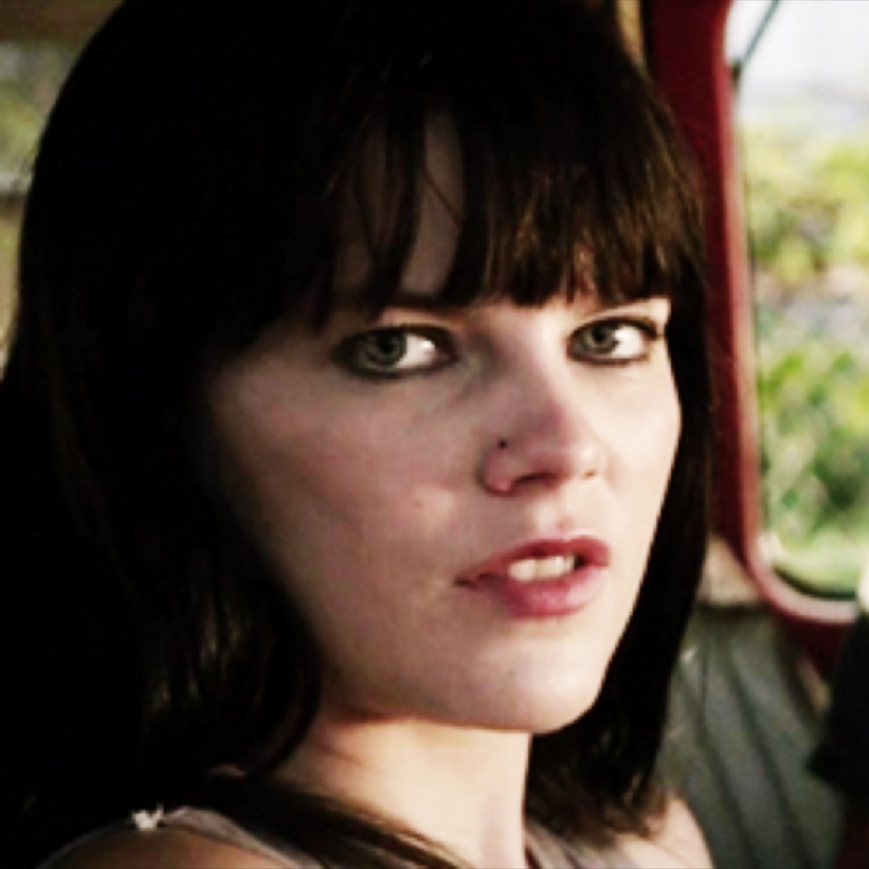 don't frawn, lydia. someone could be falling in love with your smile. multifandom. aussie. 16.