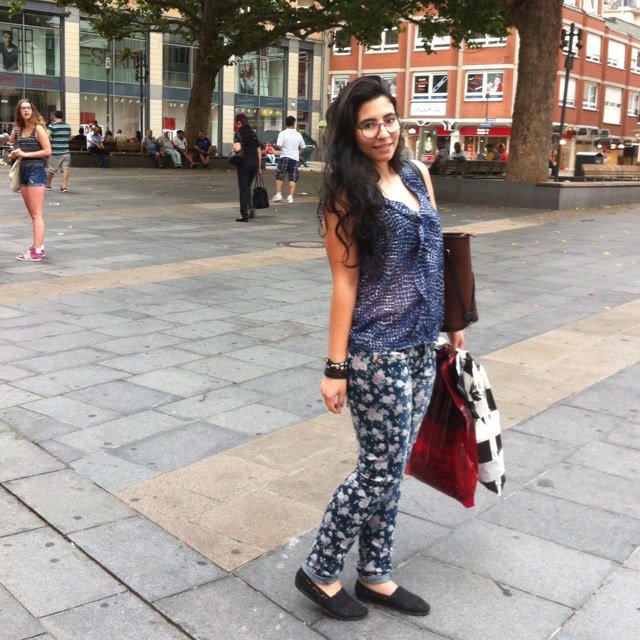 Bghitaa's profile picture. Girl by mistake, marshmallow by choice, dirty-minded by nature, teenager by delay, and @smekssy 's monkey. And, I don't speak Inglich.