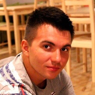 Он любил классическую музыку, живопись, шедевры литературы... Что ж, у каждого свои недостатки.