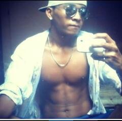 Meu ♡ muda de idéia o tempo todo... 
...Você é a única idéia que insiste em não mudar..  ツ