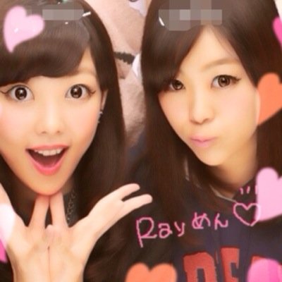 mandy_039's profile picture. ♡...久しぶり！髪色変えた？...♡思い出たくさん 安定のみくさん！ いつもありがとう
あ、左のブスです、はい\( ˆoˆ )/