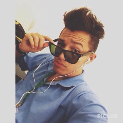 sou legal isso basta :)