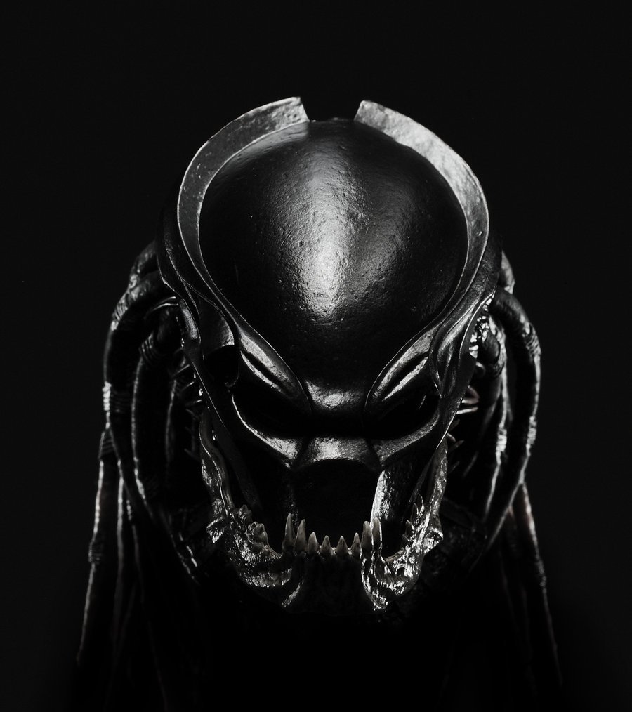 horny alien - feeds on metal - also eats human ass - loves to swear - promotes good music - music makes me orgasm