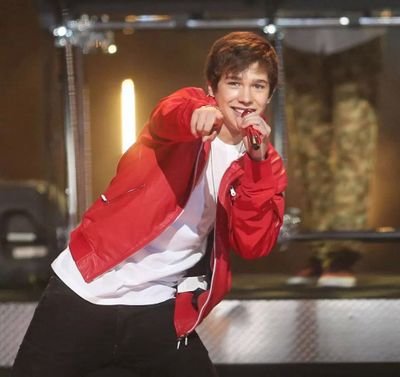 Soy una chica de 14 años k kiere ser cantante soy amistosa mi cantante favorito es austin mahone y mi banda preferida es big time rush me gusta escuchar música