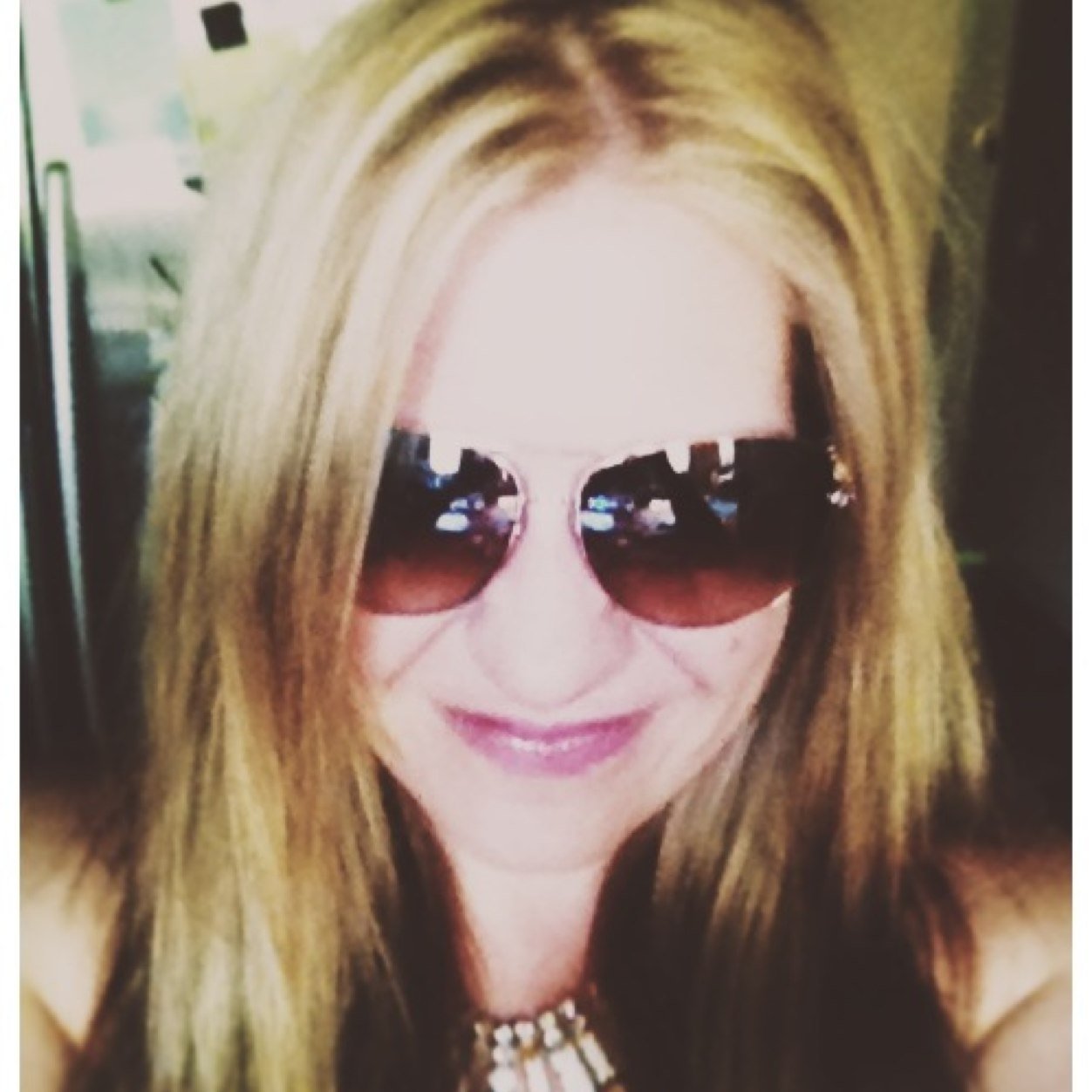 mam207's profile picture. I want to go to there.