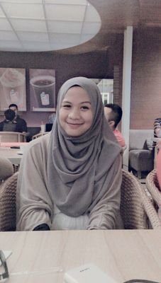 penikmat alam • pecinta senja • penyuka sajak