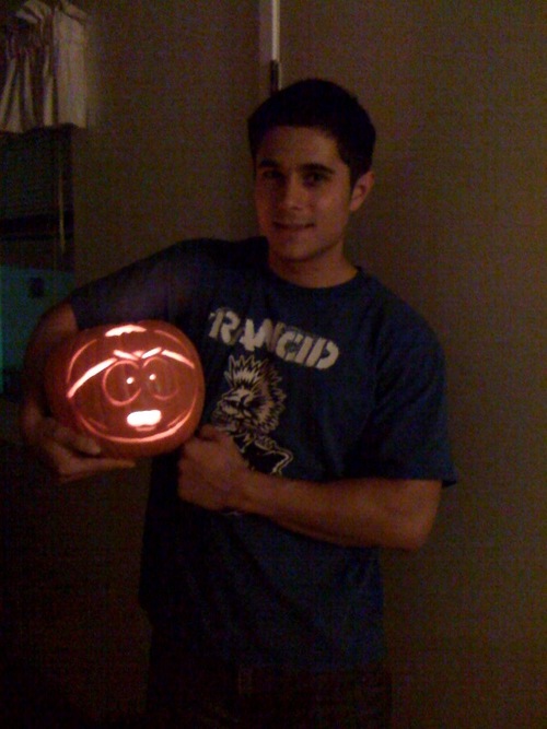 tonymwise's profile picture. 