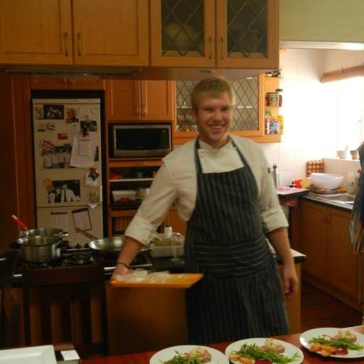 tjefMike's profile picture. Pork & caffeine junkie, shifting paradigms & creating value for all,Sous Chef @thehoghouse BBQ #honestfood