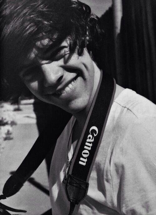 saved125262's profile picture. Hey babe, go follow @vans0flouis pls, thnx, stay fab, x.