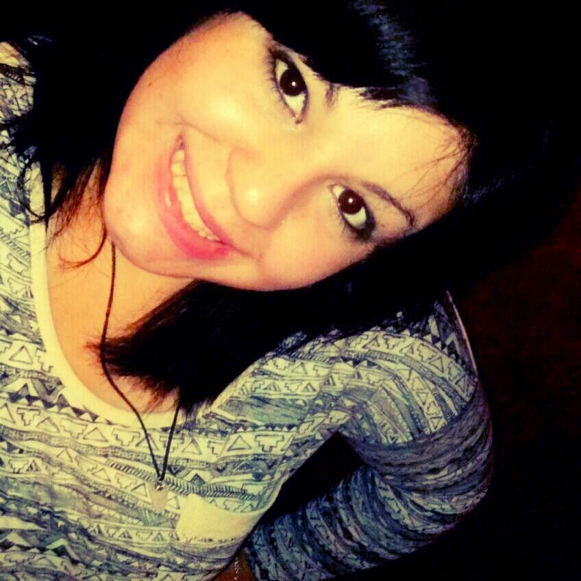 Siempre dijeee qe Era Feliz quandooo algo venia  Pero cuando me daba cuenta Era yo misma que me Hacia BIEN ♥
