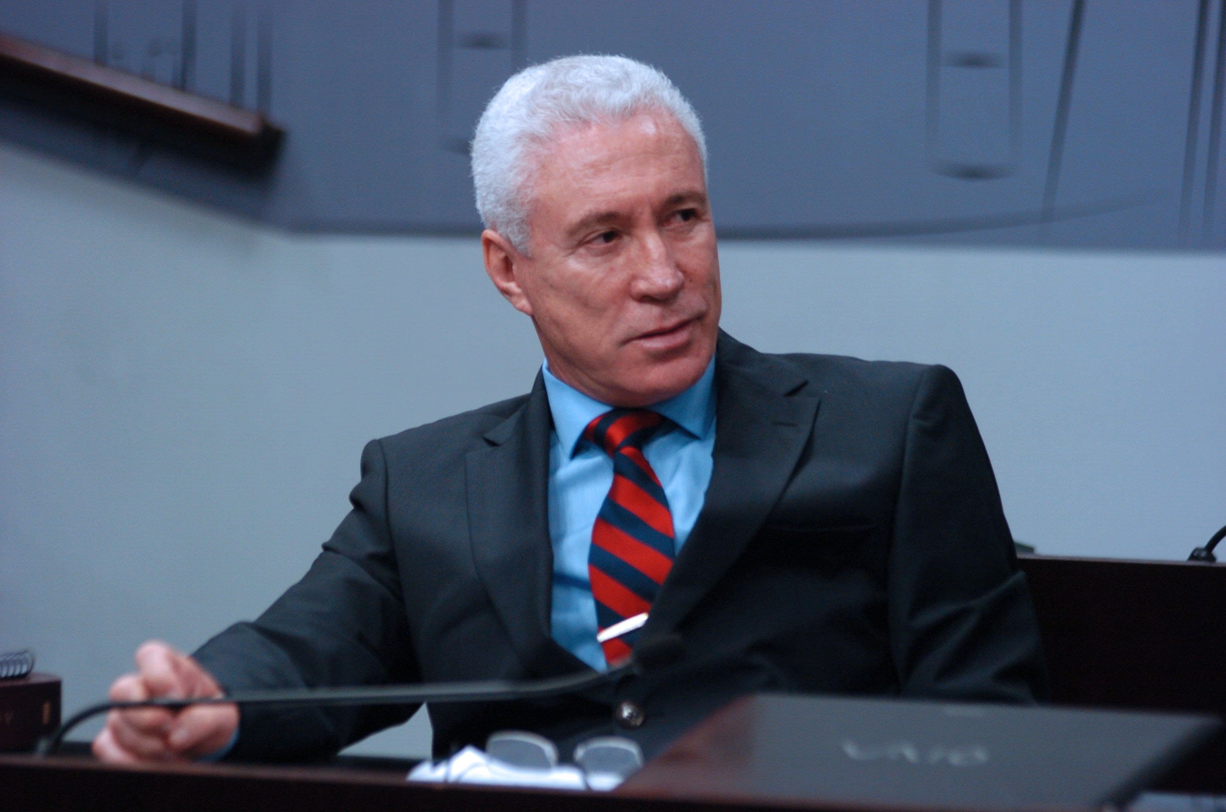 Dr. Nava é vereador em Araçatuba (SP) e cumpre seu segundo mandato pelo PROS (Partido Republicano da Ordem Social).