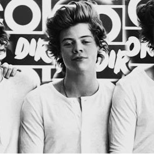Hopelessly in love with 5 idiots ^_^