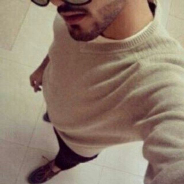 اللهم ارحمه واغفر له واجعل ما اصابه تكفير لذنوبه اللهم آسعده برائحة الجنة ونعيمها اللهم اسكنه الفردوس الاعلى وارحمه برحمتك .*