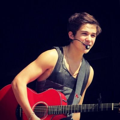 You're all i ever need
! Notice Me Austin #Follow me i'll  follow back 100%. (;
