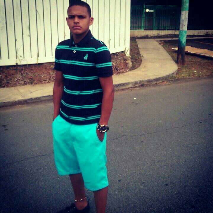 hiancarlos41's profile picture. kik:Yankee027,snapchat:Yankeeandino,Facebook:Yankee andino.       Simpre felíz