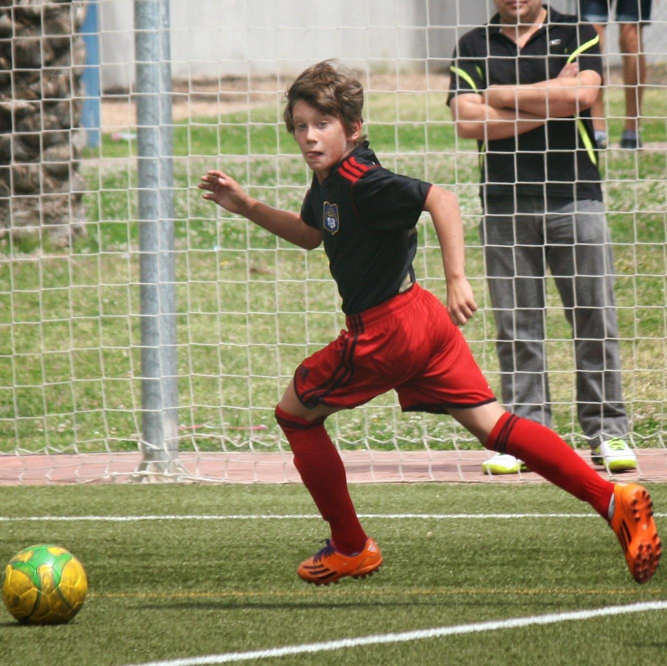 jugando en el recreativo de huelva