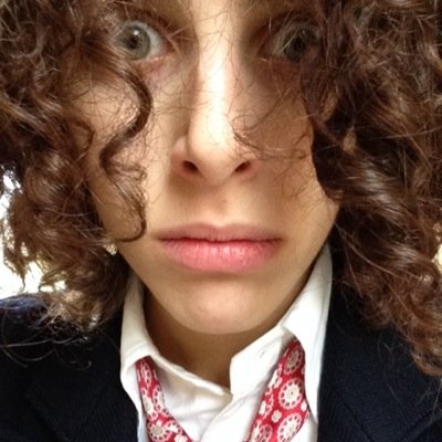 FrencForapani's profile picture. Appassionata di #dolci e #AnimalPlanet. 
Vivo in un mondo a parte pieno di alieni e gattini e divinità di religioni antiche e perdute.

Evviva la pizza gourmet