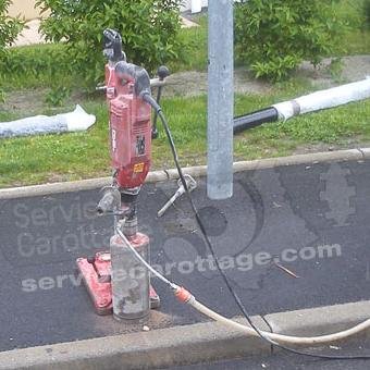 Je vous propose mes services avec mes carotteuses foreuses. J’effectue vos carottages, percements dans toutes matières (pierre, béton armé, brique...)