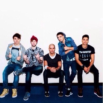 HAPPYFANMILY's profile picture. dm me a positive message or a compliment about a member of the twfanmily and i will post it for you:) i will try to help with follows+ for you to get noticed x