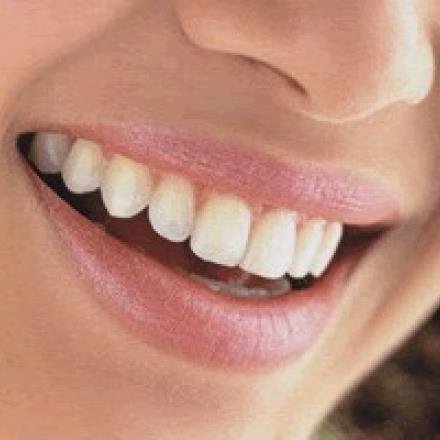 equipo de especialistas en odontologia quienes ponen sus conocimientos, experiencia y tecnologia a dispocision y alcance de todos en nuestro centro clinico.