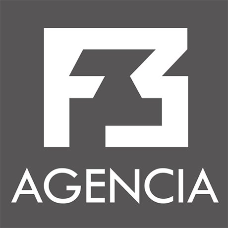 Somos una agencia de fotografía, nos dedicamos a contar historias a través de la mirada particular de cada miembro.