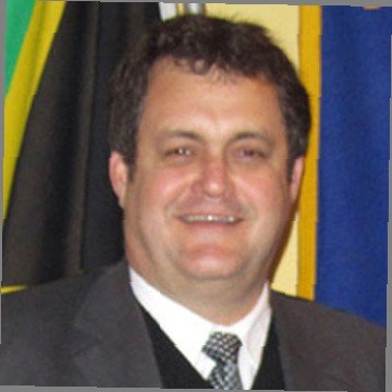 pasumhyr's profile picture. wine admirer, social mad, happy father of 1