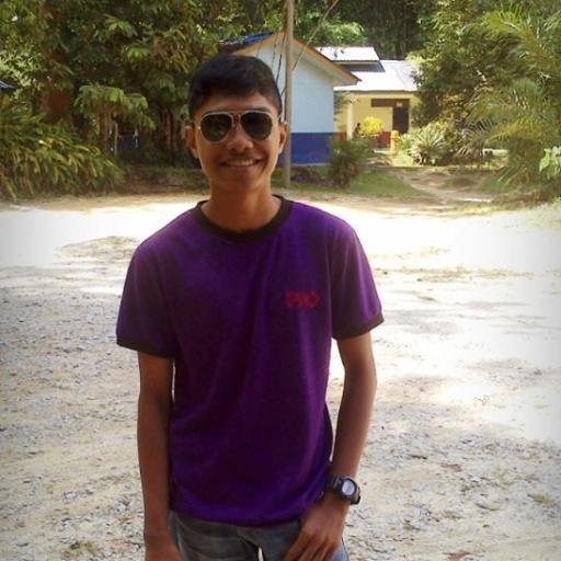 Follow me okay :) Muhammad Amirul Hisyam,16,kedah~KOLEJ VOKASIONAL KULIM