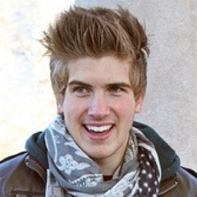 Son of Zeus. I don't fangirl I fanboy! 19 years of age and counting!!!!! I dabble here and there but mostly here. Goodness Graciodious!!
