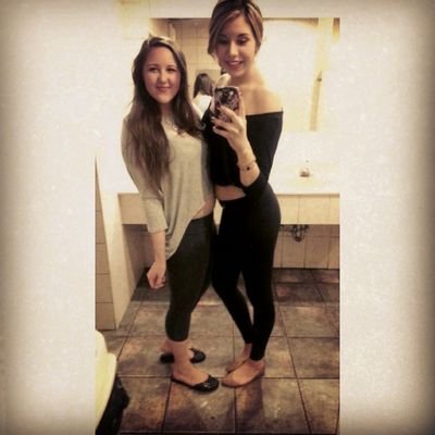 XoAliesha's profile picture. • tight jeans • & • sweet perfume • Snapchat -- alieshaxox