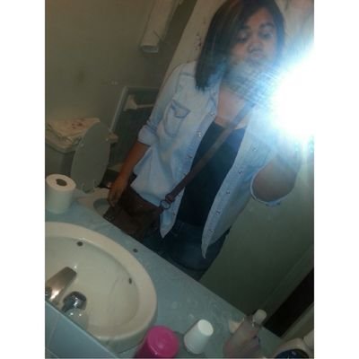katie. , NSHS. , C/O 17'. Insta? @_kec, 06.05♊. Girly girl. follow me.