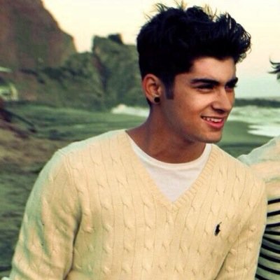 ask for a follow back on @raybanzouis