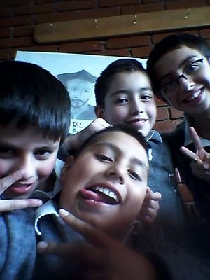 soy julian ,en mi colegio me llaman beacho