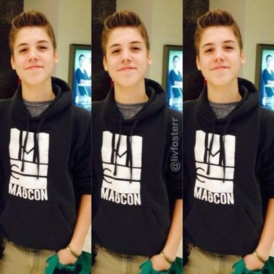 follow @freakmycashew! she just gave you a free follow!!