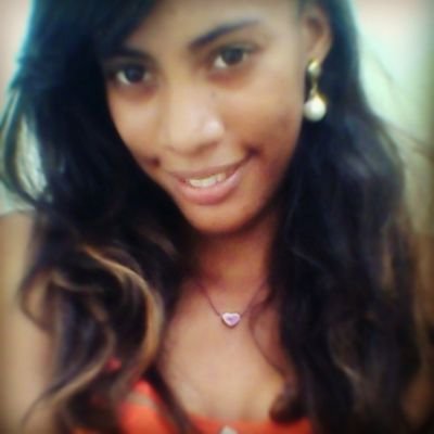 19. Linda, tierna Romántica y soñadora :33 ~Futura Maestra ^^ ~Ridículamente Enamorada♥