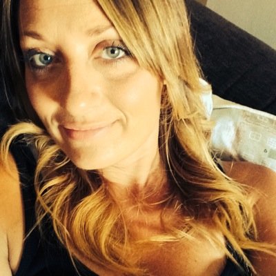 Lover of music, fitness, Mallorca,family and friends :0)