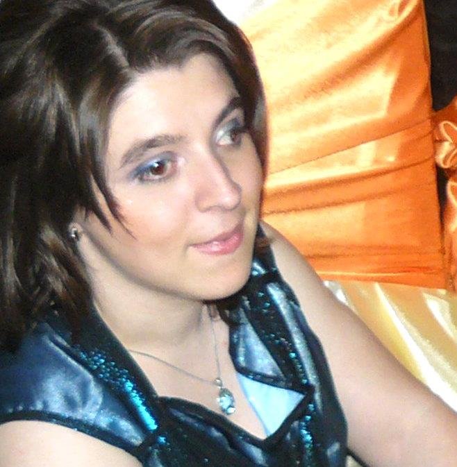 laura_apetroaie's profile picture. #Peonies, #Writing, #Books, #Art, #Music, #People, #Beautiful