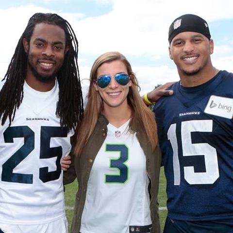 CRE #bossbabe (@JLL). Seattle native (#gohawks) and WSU alum (#gocougs). In pursuit of more days by the sea. Always strive to sweat once a day.