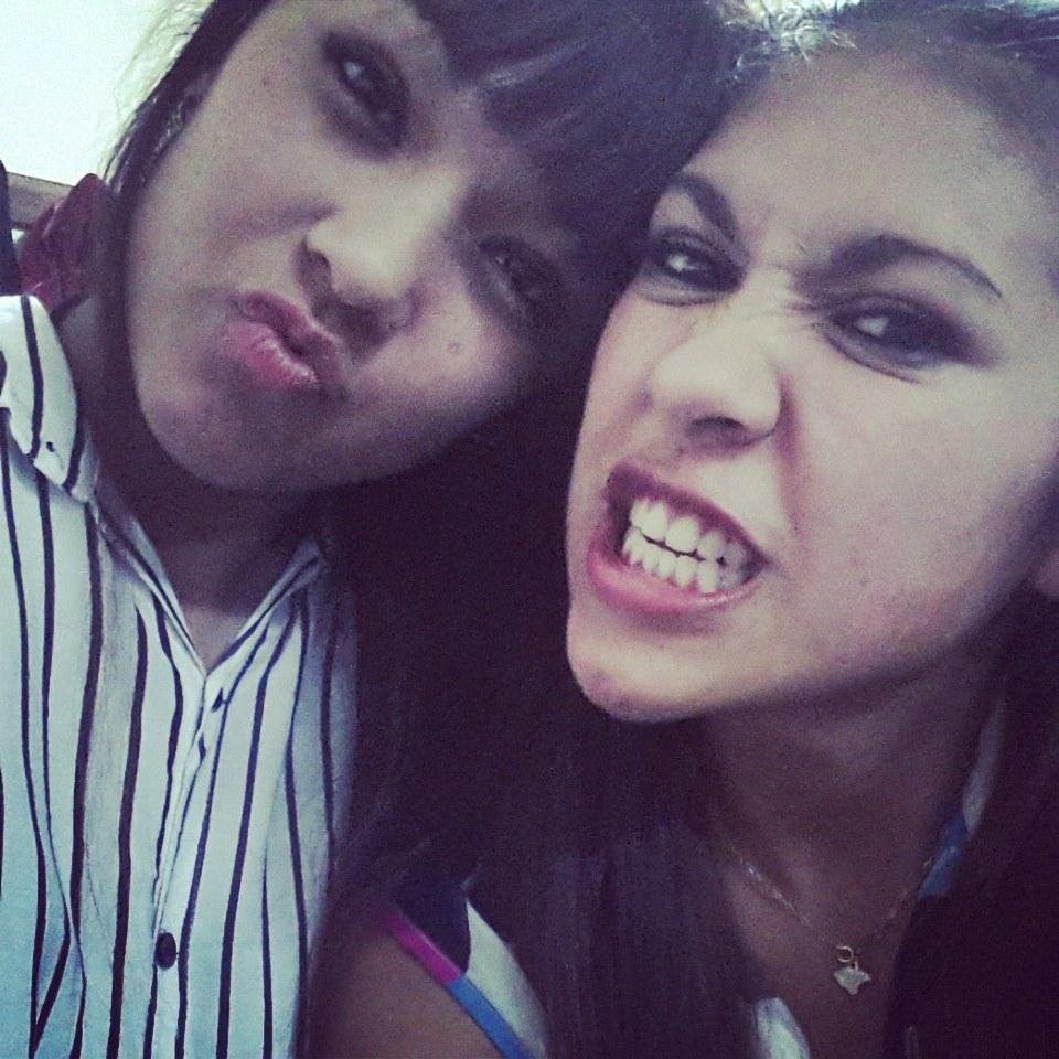 -Yo no busco Fama Amiig@ NO LA NECESITO .. Nii tampoco Aloos Fantasmaas Tirandomee sus EstadiiLLooss ;) ♪ ♫