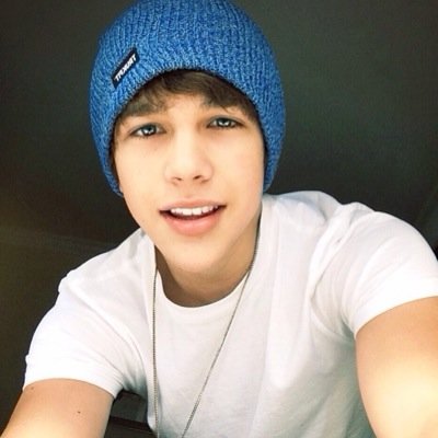 Follow @is1Dbitch_ thanks love ya (:
