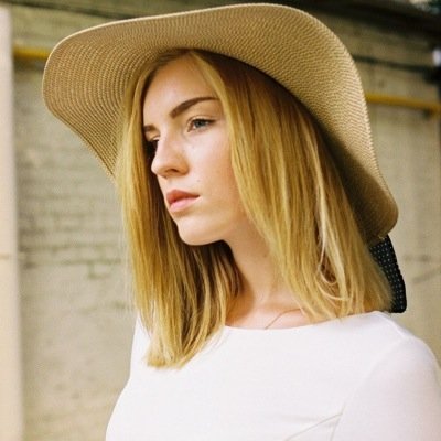 Social Media Marketing Specialist. Digital columnist at Harper’s Bazaar UA. Instagram: @dovzhenkoalya