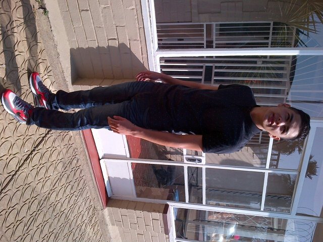 I'm just another trendy niggah,Who is always happy and smiling!Loves Soccer and turning it up!!Crazy for Chucks!I can never have enough allstars|Barcelona Fan!