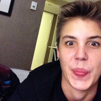 Free follow please RT this link -- https://t.co/fxqabah6NY  or unfollowed☺