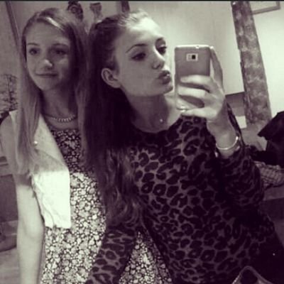 Baby, ik hou zoveel van je. Je bent zo speciaal voor me, ik laat je nooit meer gaan. ♡ yeah, i know she's beautiful &sweet but she's mine. Kissss lybby.