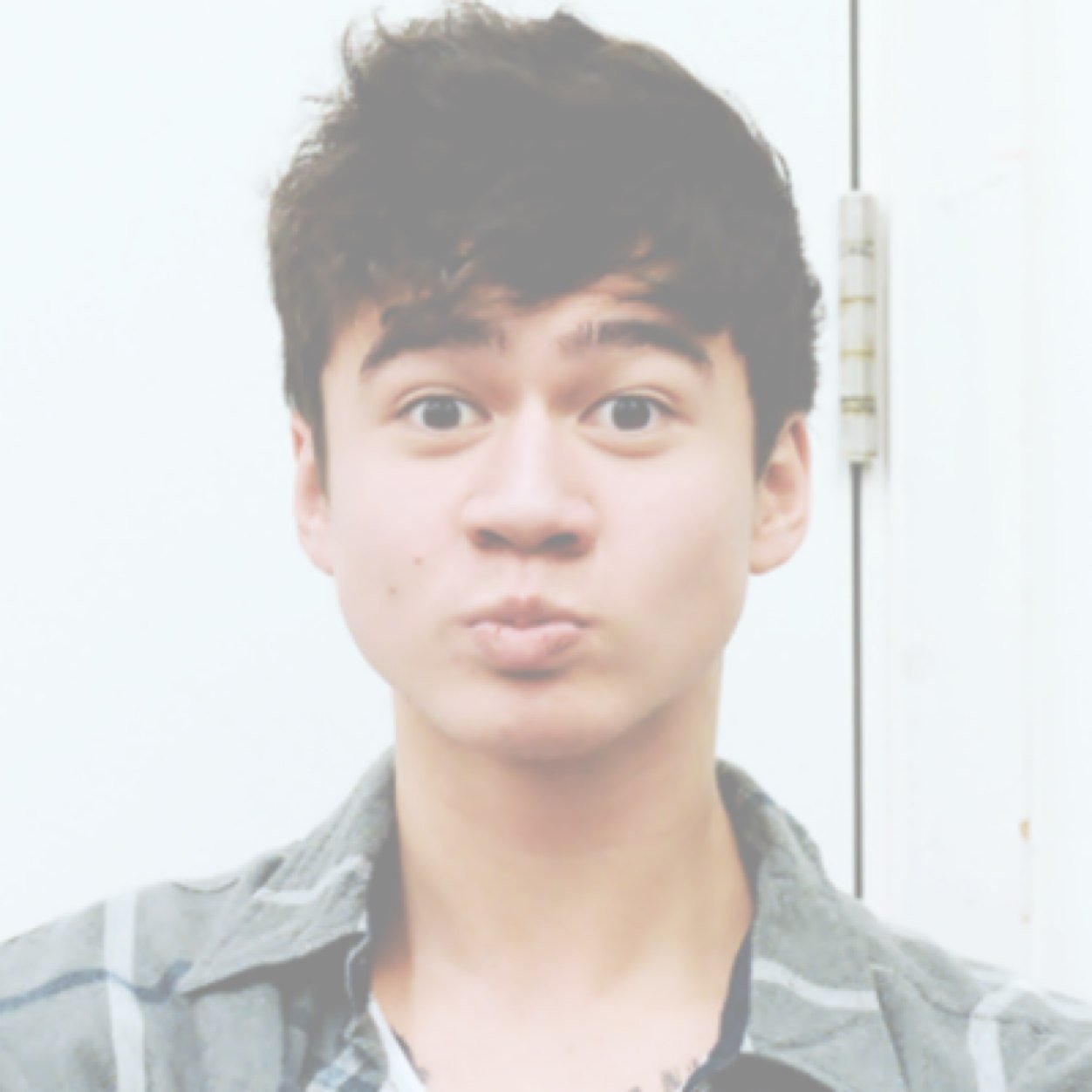 Just a reminder that Calum Hood loves you!