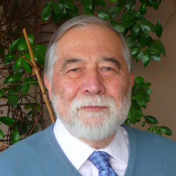 FcoGuerreroC's profile picture. Aprendiz de ser humano. Me gusta Chile! Casado 2 hijos, Abuelo, Viajero. A veces poeta. Trasplantado cardíaco. Ex alumno Instituto Nacional. Oftalmólogo.