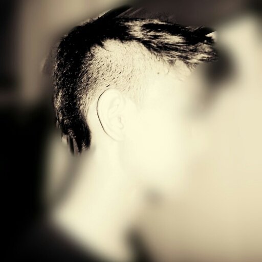 arifJa_'s profile picture. Semua orang akan menjadi dewasa, namun banyak orang dewasa yang merindukan masa saat mereka masih kanak-kanak.