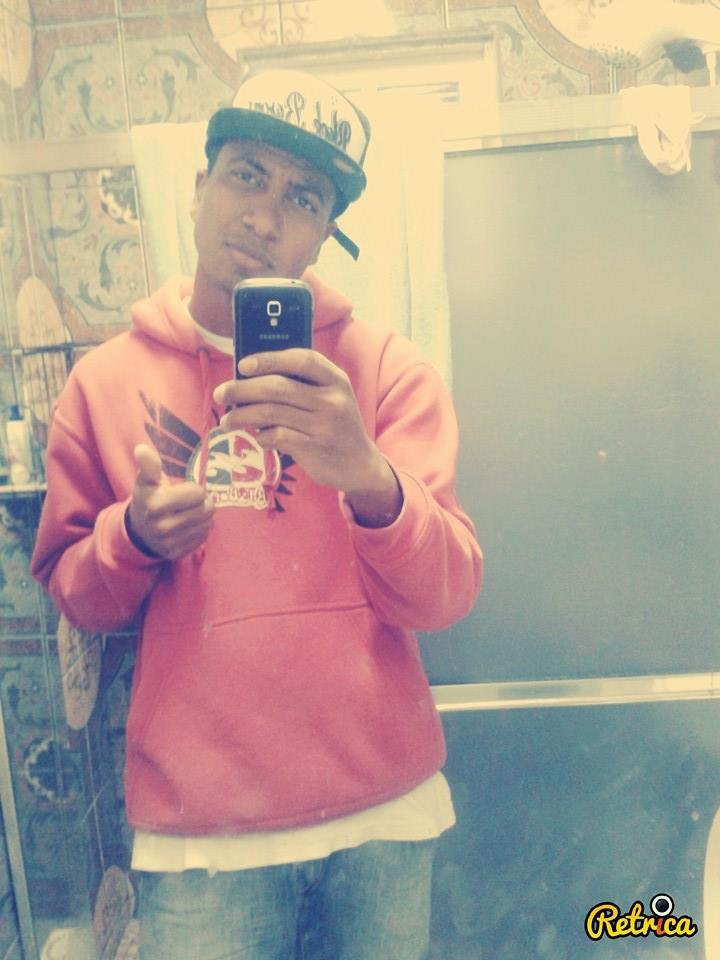 Se a vida fosse bela, todo dia teria sol, todo mar teria onda, toda música seria reggae e toda fumaça faria a cabeça '   ✌