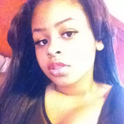 Instagram: @_kiaraaax †
